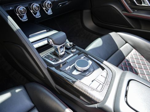 Used 2020 Audi R8 V10 performance AWD/4WD image 21