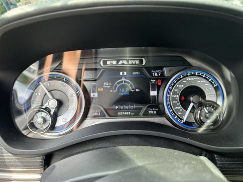 Used 2021 RAM 2500 Limited AWD/4WD image 18
