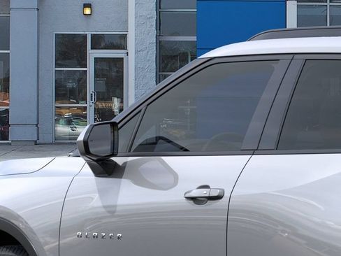 New 2026 Chevrolet Blazer LT w/ Convenience Package AWD/4WD image 13