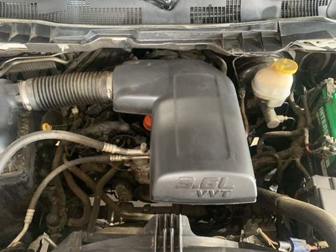 Used 2017 RAM 1500 Express AWD/4WD image 21