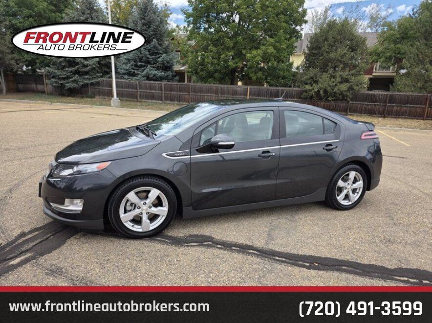 Used 2014 Chevrolet Volt w/ Enhanced Safety Package 1 FWD image 1
