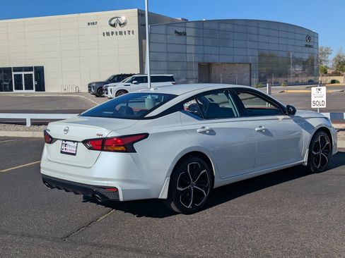 Certified 2025 Nissan Altima 2.5 SR image 10