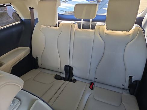 New 2026 Kia Carnival EX image 20