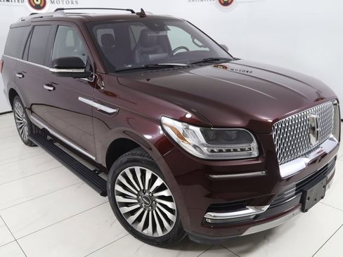 Used 2019 Lincoln Navigator Reserve image 21