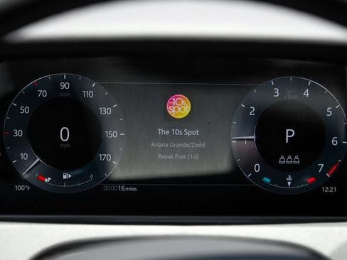New 2026 Land Rover Range Rover Velar Belgravia AWD/4WD image 22