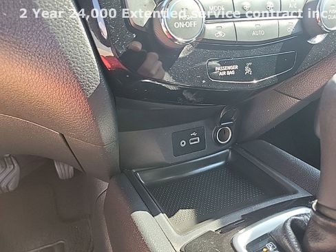 Used 2019 Nissan Rogue SV image 27