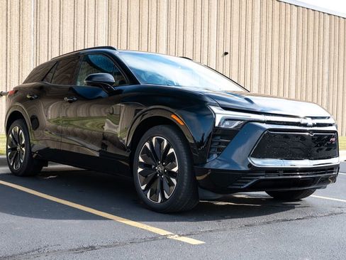 New 2026 Chevrolet Blazer EV RS image 2