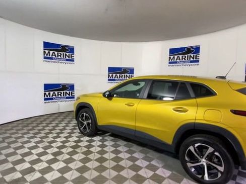 Used 2024 Chevrolet Trax RS w/ Driver Confidence Package FWD image 8