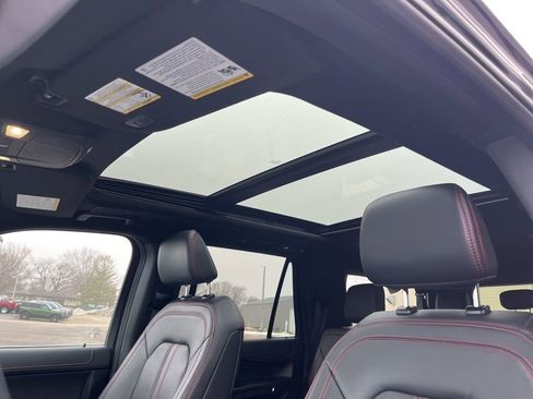 Used 2023 Ford Expedition Max Limited image 13