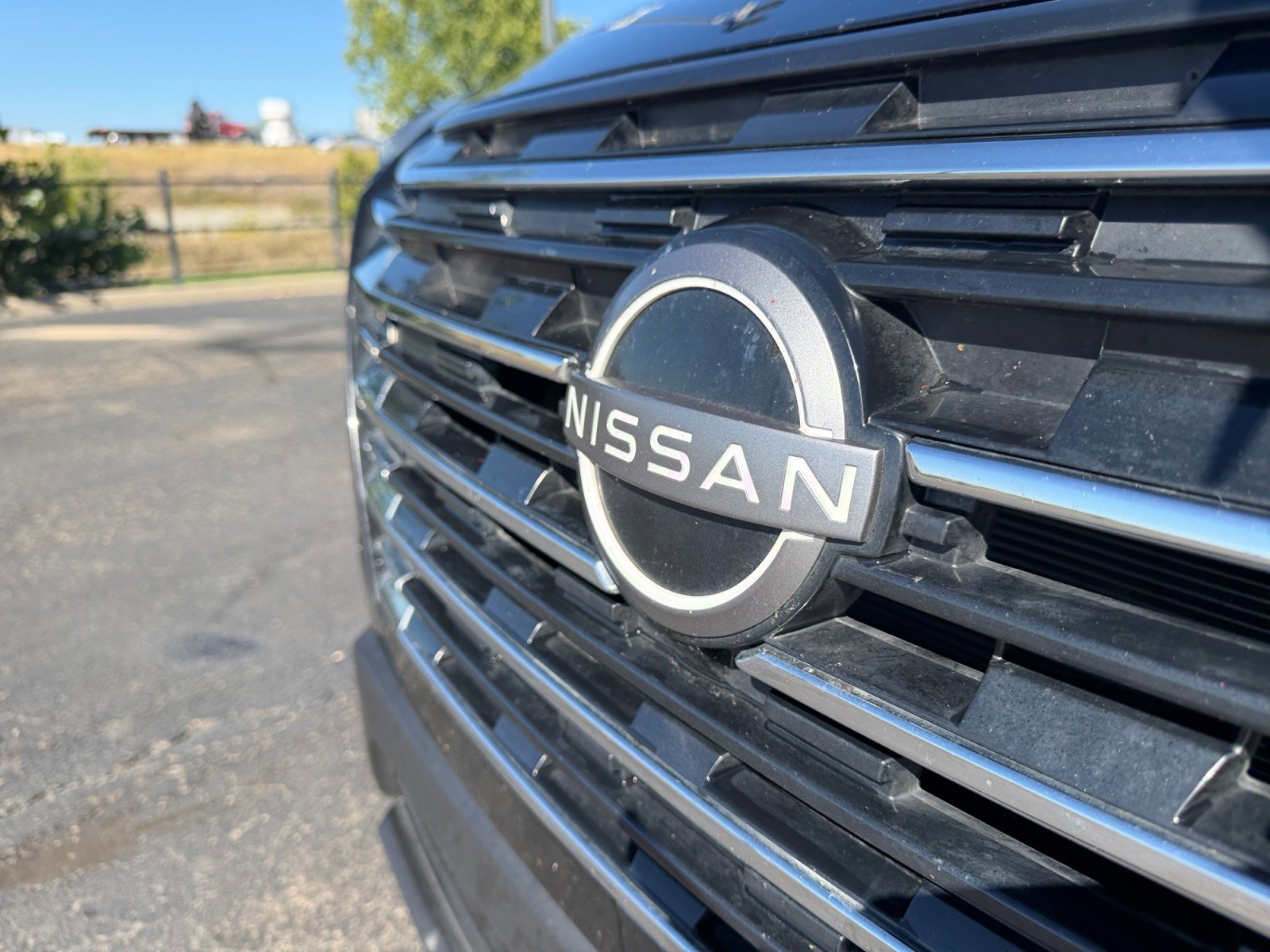 Used 2025 Nissan Rogue SV w/ SV Premium Package FWD image 22