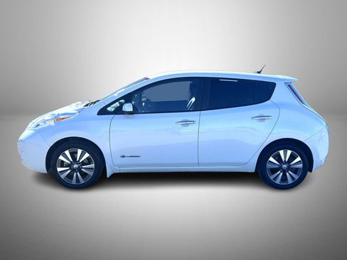 Used 2015 Nissan Leaf SL w/ Premium Package image 8