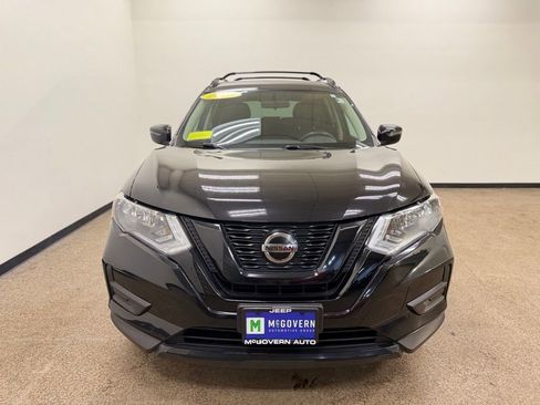 Used 2018 Nissan Rogue SV image 10