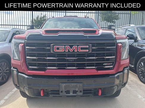 Used 2024 GMC Sierra 2500 AT4X image 2