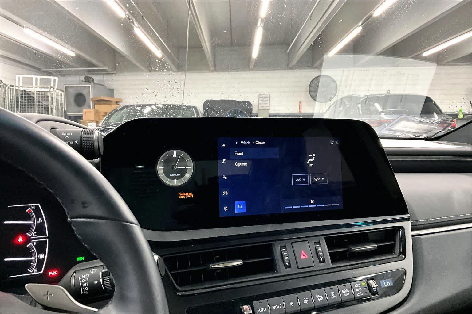 Used 2025 Lexus ES 350 w/ Accessory Package (Z2) FWD image 35