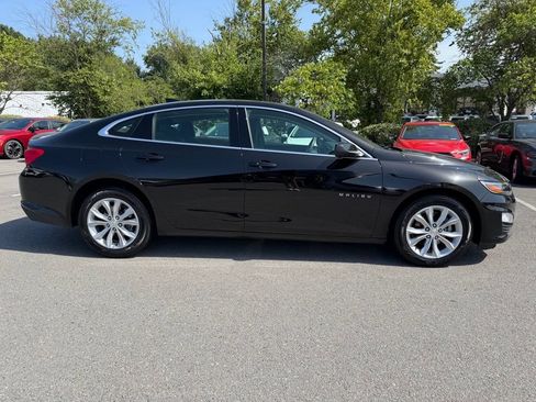 Used 2025 Chevrolet Malibu LT FWD image 8