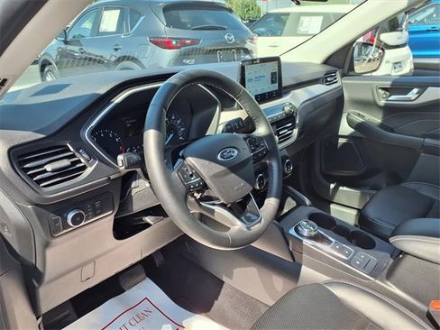 Used 2022 Ford Escape SEL image 14