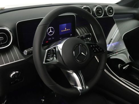 New 2026 Mercedes-Benz GLC 300 image 5