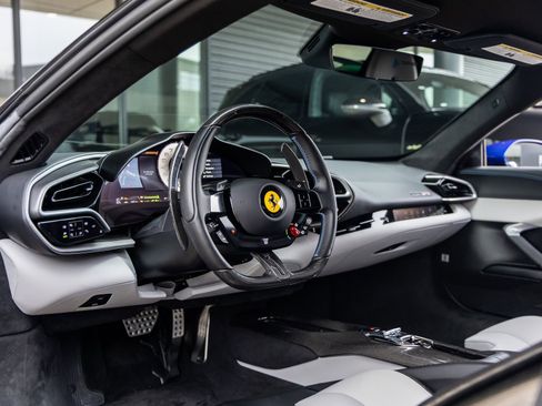 Used 2024 Ferrari 296 GTB image 33