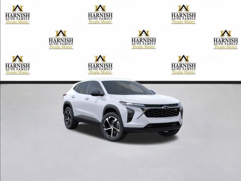 New 2026 Chevrolet Trax RS image 1