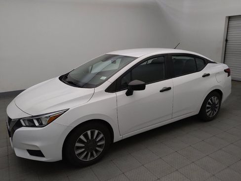 Used 2022 Nissan Versa S FWD image 2