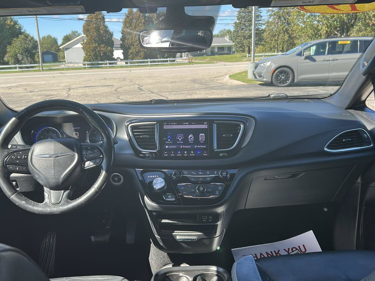 Used 2019 Chrysler Pacifica Touring-L w/ Advanced Safetytec Group FWD image 24
