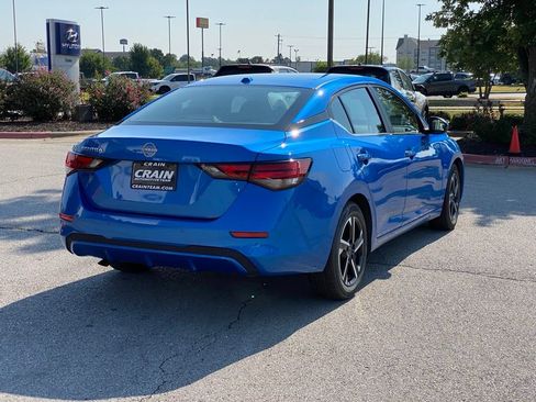 Used 2025 Nissan Sentra SV FWD image 7