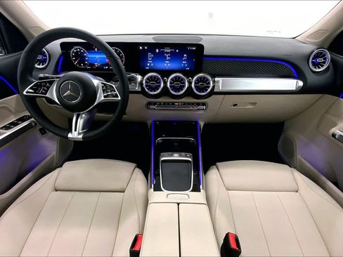 Used 2026 Mercedes-Benz GLB 250 image 18