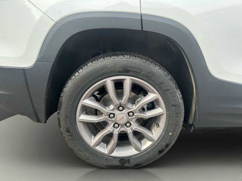 Used 2024 GMC Terrain SLT image 26