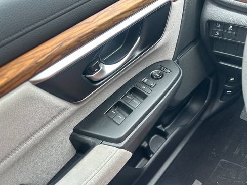Used 2017 Honda CR-V EX image 12
