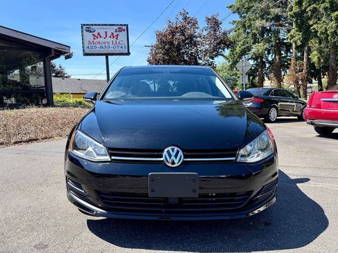 Used 2017 Volkswagen Golf Wolfsburg Edition FWD image 9
