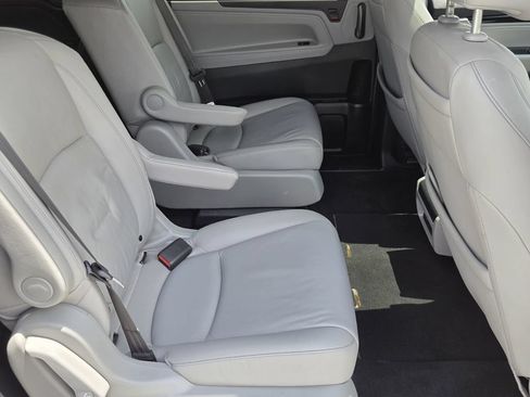 Certified 2024 Honda Odyssey Touring image 17