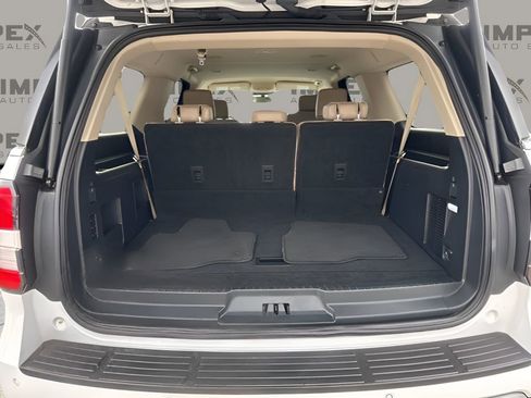 Used 2024 Ford Expedition Max XLT image 31
