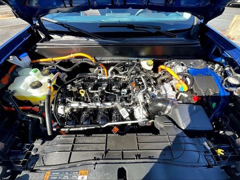 Used 2024 Ford Maverick Lariat image 10