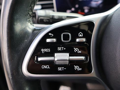 Used 2020 Mercedes-Benz GLE 350 4MATIC w/ Premium Package image 45