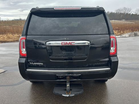 Used 2018 GMC Yukon Denali image 4