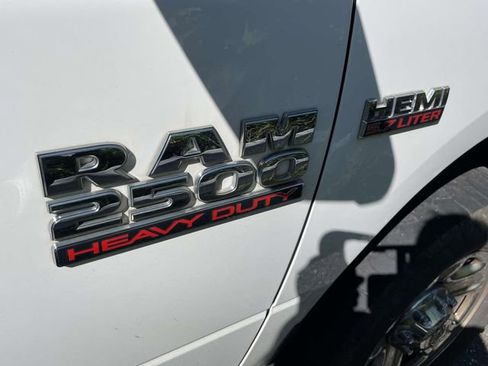 Used 2015 RAM 2500 Tradesman w/ Chrome Appearance Group AWD/4WD image 10