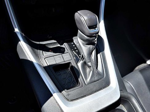 Used 2019 Toyota RAV4 XLE Premium w/ Carpet Mat Package FWD image 27