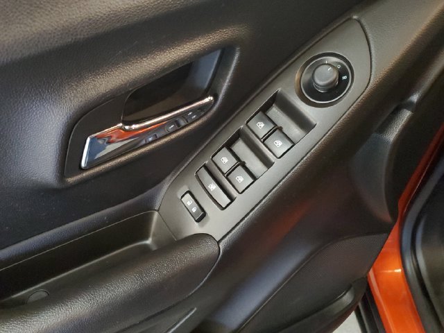Used 2015 Chevrolet Trax LT w/ LT Plus Package AWD/4WD image 13