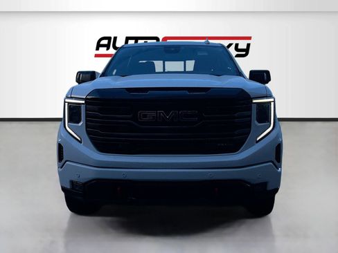 Used 2025 GMC Sierra 1500 AT4 w/ AT4 Premium Package image 2