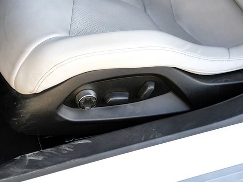 Used 2020 Chevrolet Corvette Stingray Preferred Cpe w/ 2LT Preferred Equipment Group RWD image 33