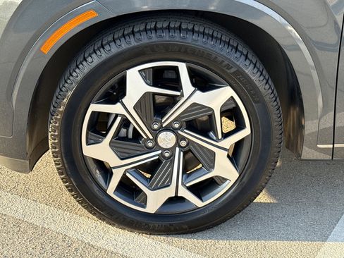 Used 2022 Hyundai Palisade Calligraphy image 12