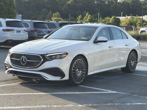 Certified 2024 Mercedes-Benz E 350 4MATIC Sedan image 7