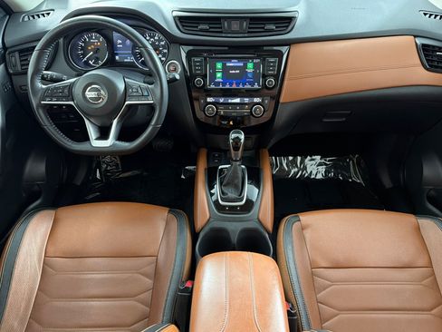 Used 2019 Nissan Rogue SL w/ Premium Package FWD image 12