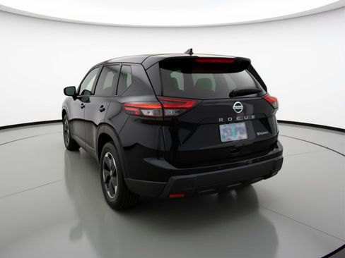 Used 2024 Nissan Rogue SV AWD/4WD image 6
