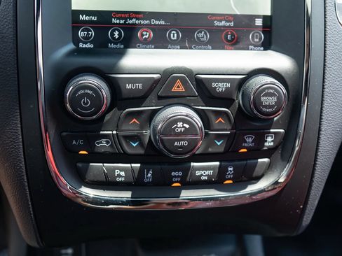 Used 2018 Dodge Durango R/T w/ Technology Group AWD/4WD image 31