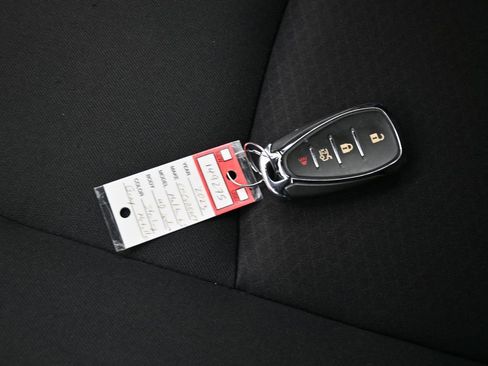 Used 2023 Chevrolet Malibu LS image 24