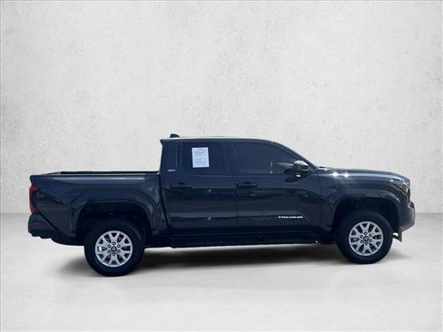 Certified 2025 Toyota Tacoma SR5 RWD image 4