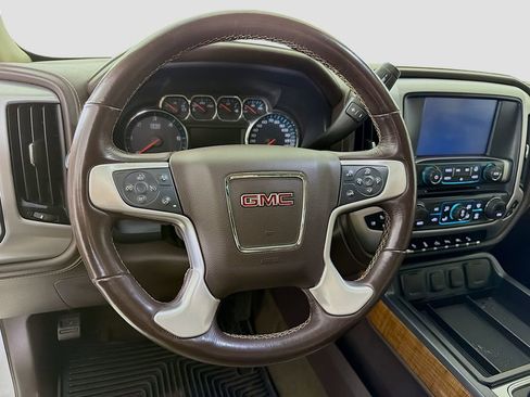Used 2018 GMC Sierra 1500 SLT image 14