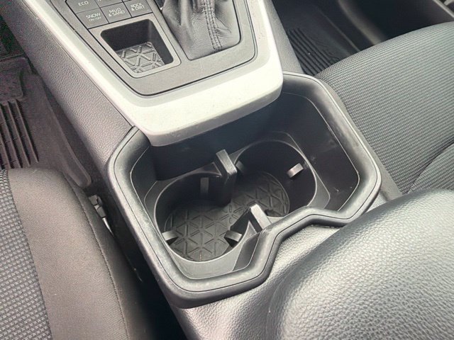 Used 2022 Toyota RAV4 LE AWD/4WD image 30