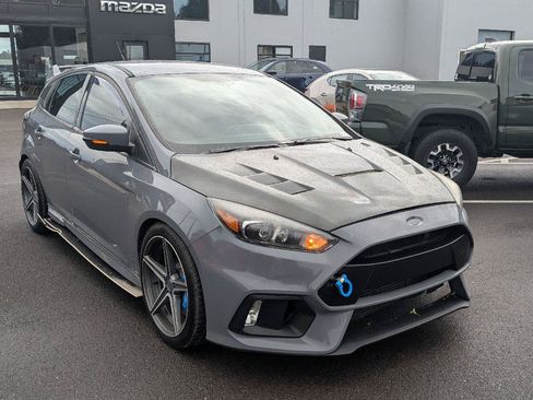 Used 2017 Ford Focus RS AWD/4WD image 4
